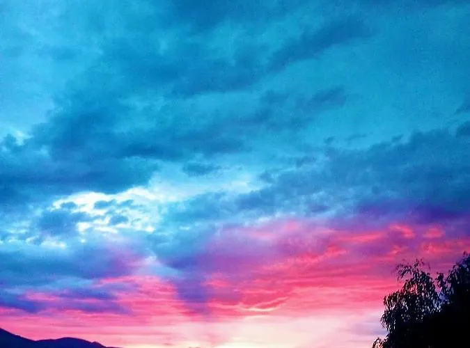 Сasa de vacaciones Ramo's Hilltop Retreat With Kitchenette And Patio - 2nd