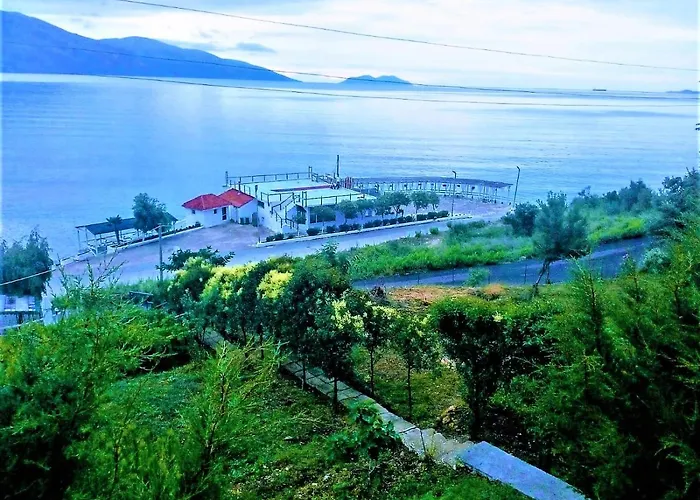 Сasa de vacaciones Ramo's Hilltop Retreat With Kitchenette And Patio - 2nd *